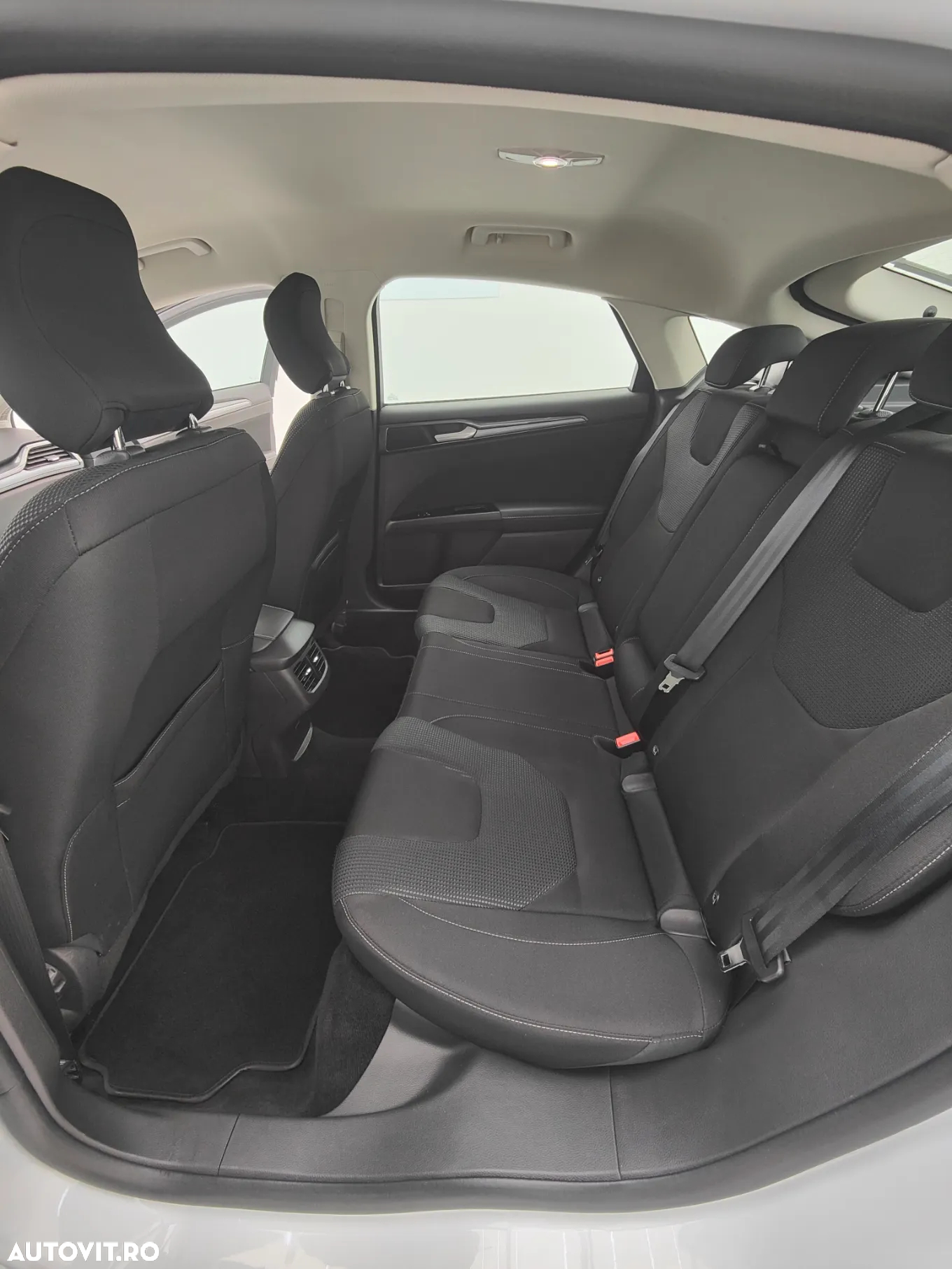 Ford Mondeo 2.0 TDCi Aut. AWD Titanium - 9