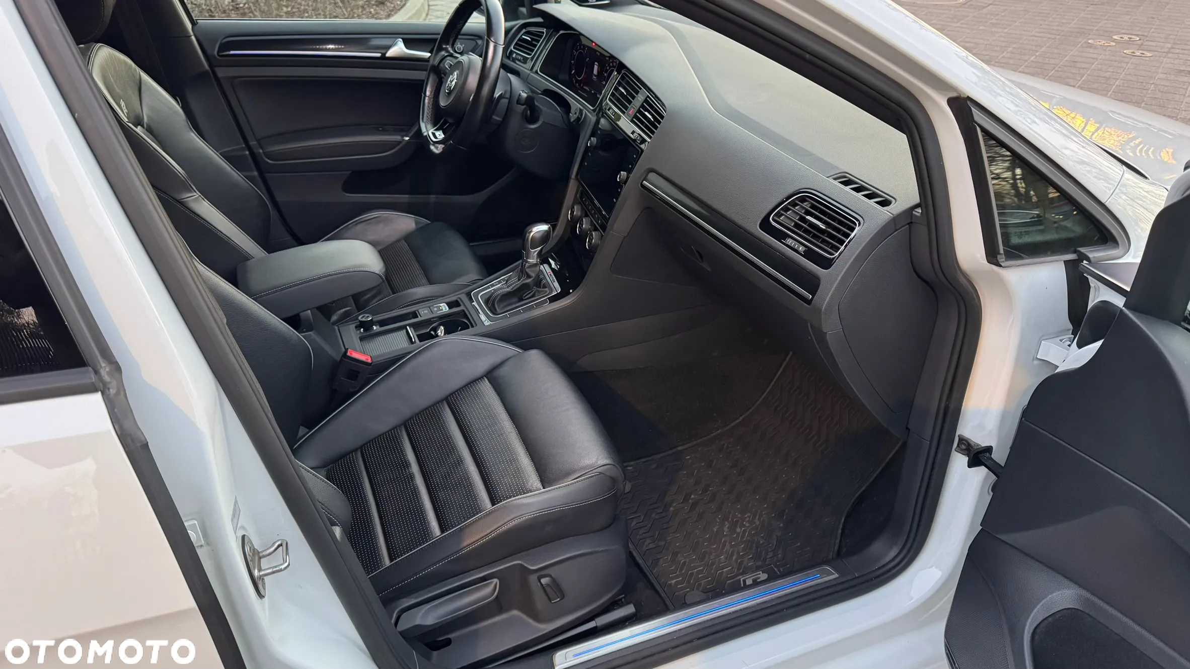 Volkswagen Golf VII 2.0 TSI 4Mot R DSG - 19