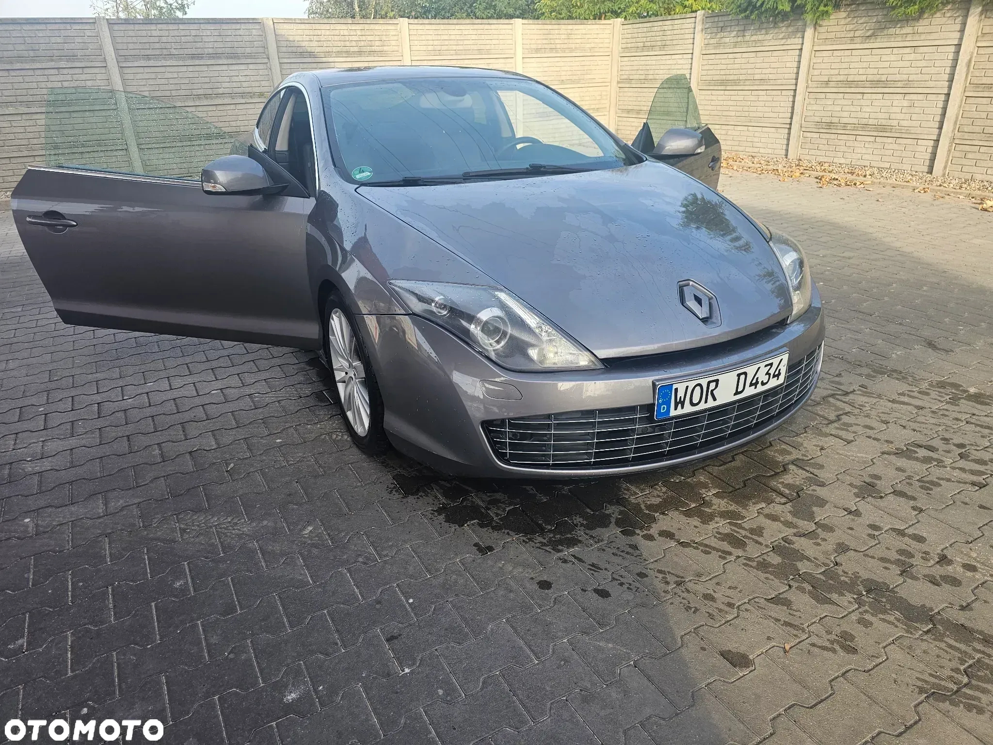 Renault Laguna Coupe TCe205 GT - 9