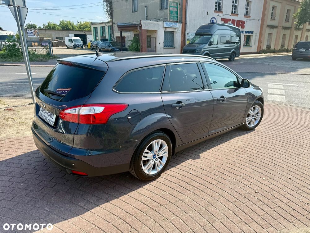 Ford Focus 1.6 TI-VCT Ambiente - 5