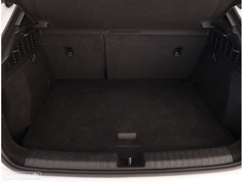 Audi A3 Sportback 30 TFSI Advanced S tronic - 25