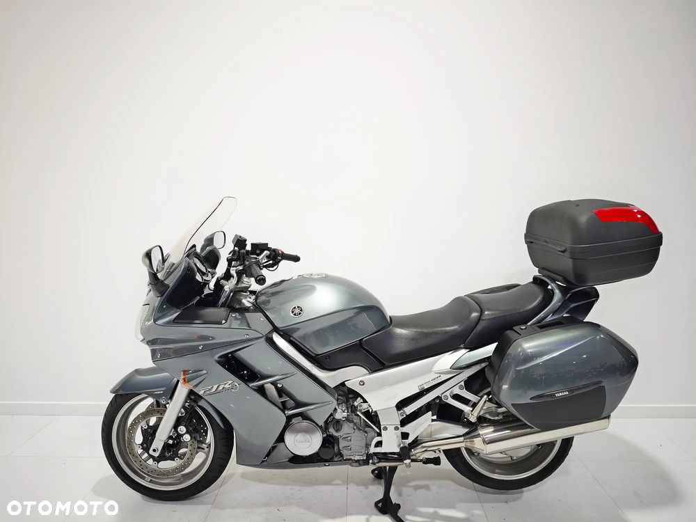 Yamaha FJR - 4
