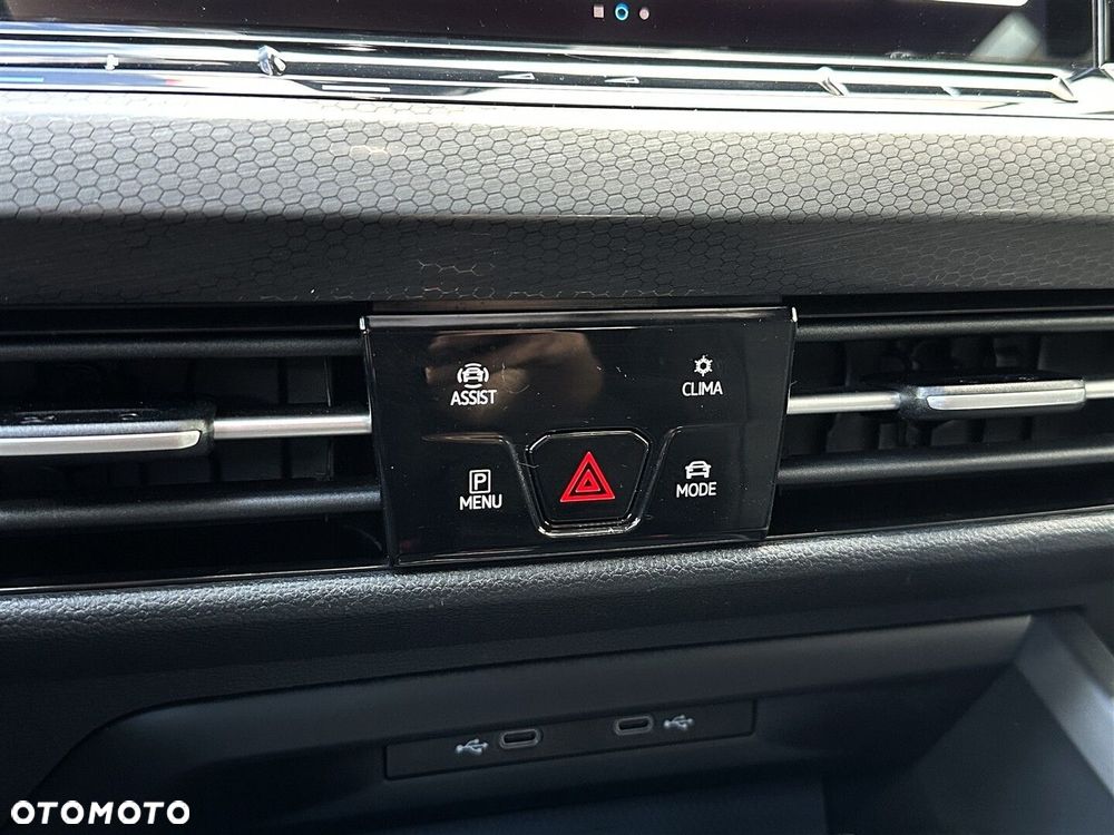 Volkswagen Golf VIII 2.0 TSI GTI DSG - 20