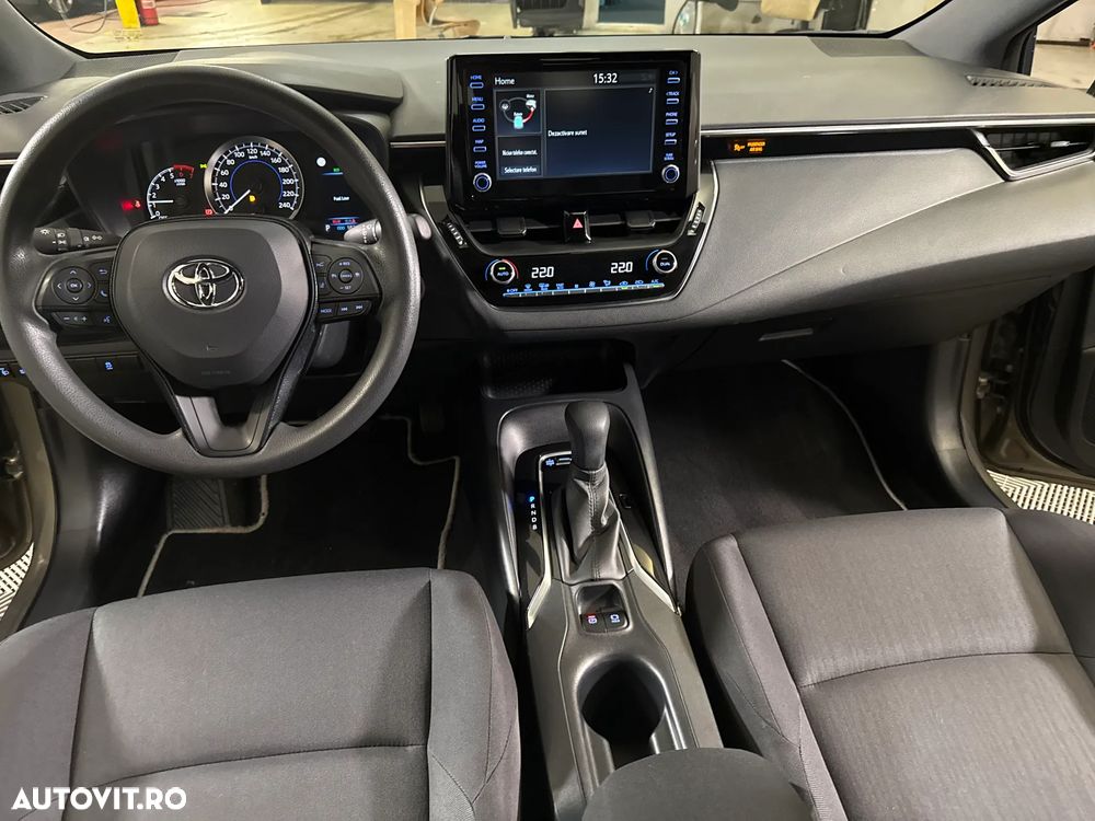 Toyota Corolla - 10