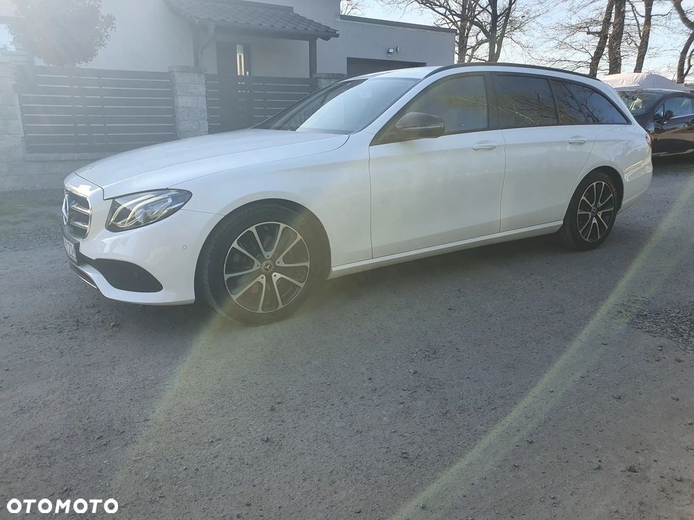 Mercedes-Benz Klasa E 220 d 9G-TRONIC Avantgarde - 6
