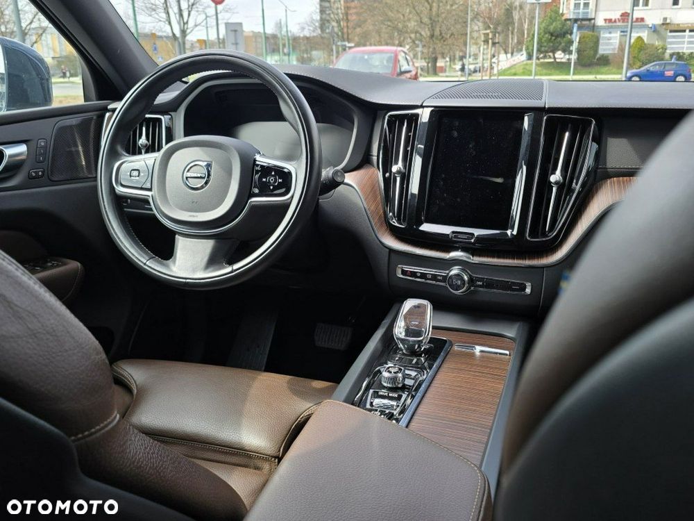 Volvo XC 60 B5 D AWD Inscription - 13