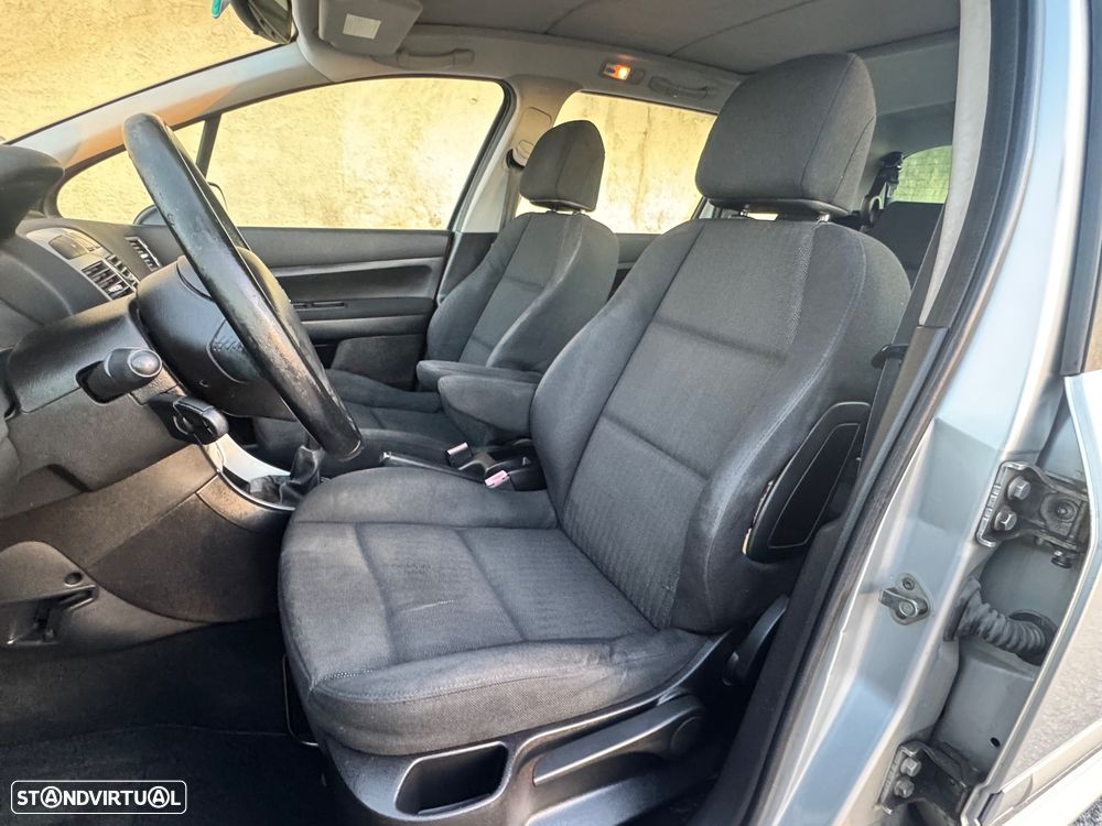 Peugeot 307 SW 1.6 HDi FAP Executive - 16