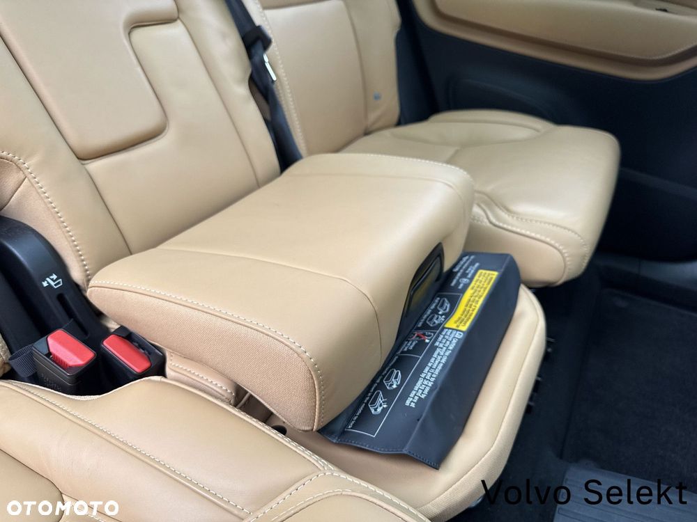 Volvo XC 90 - 33