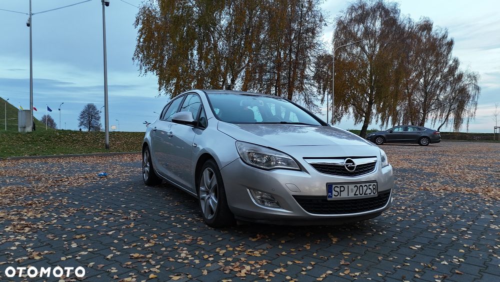 Opel Astra 1.4 Turbo - 2