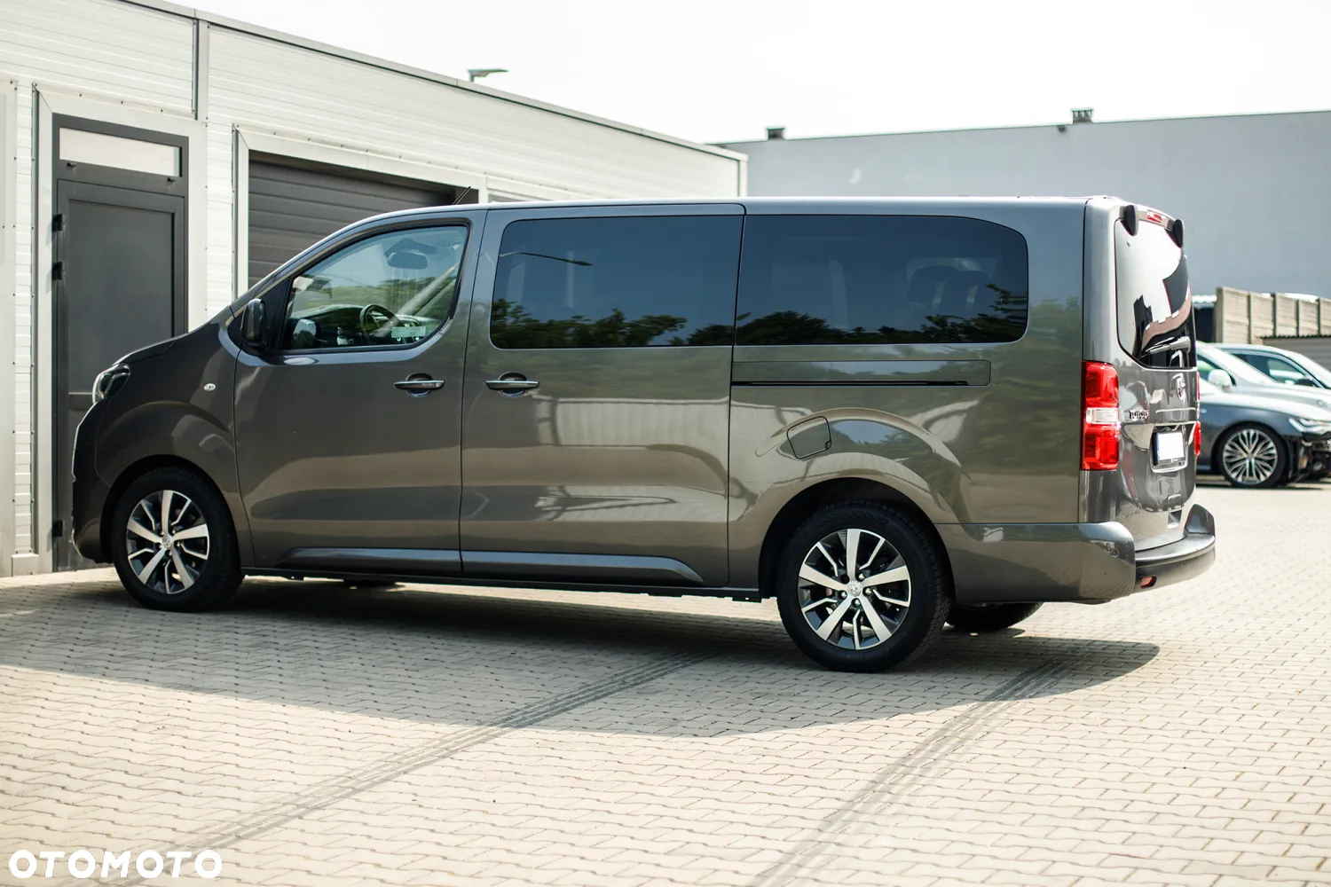 Toyota ProAce 2.0 D-4D Medium 2,7t Active (bryg.) - 9