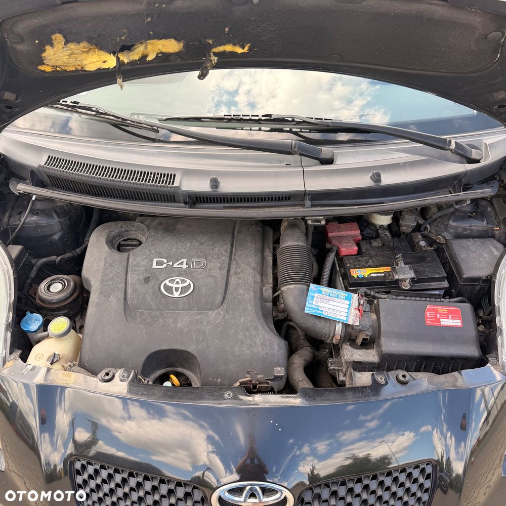 Toyota Yaris 1.4 D-4D Sol - 32
