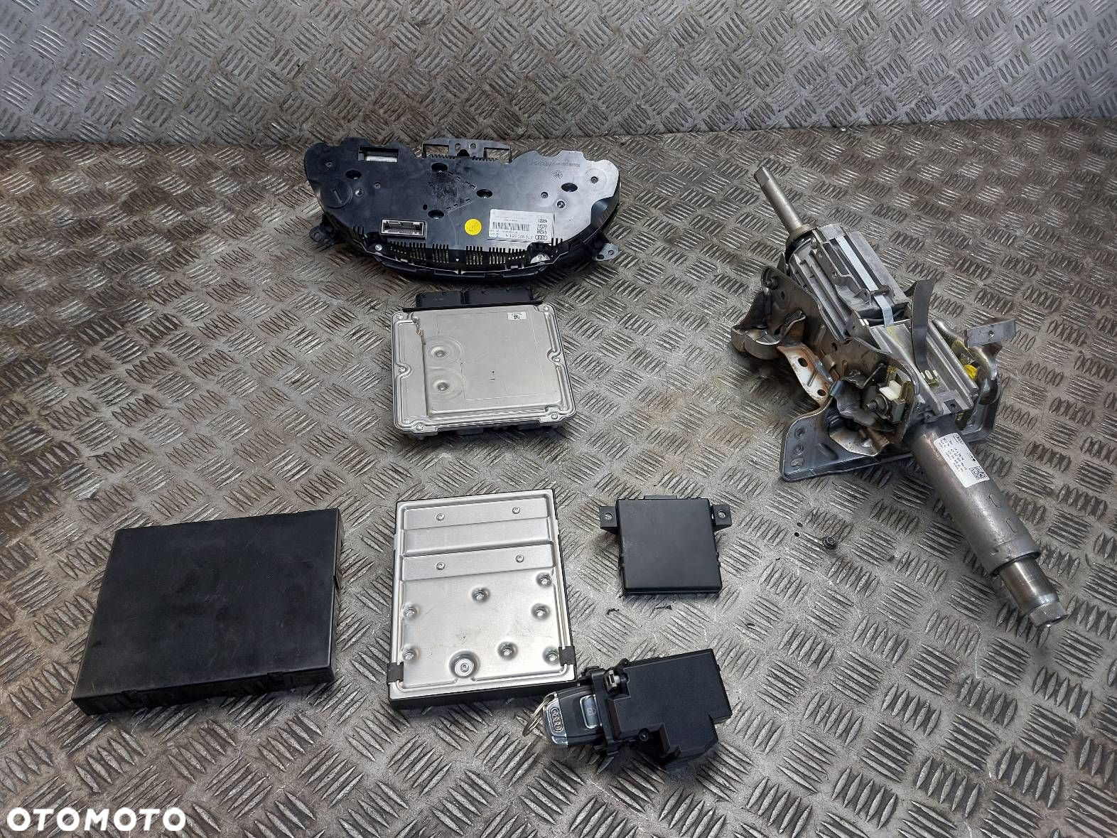 ZESTAW STARTOWY AUDI A5 8T 2.0 TFSI 8K2907115P 8K2907115D 8K0909131C - 15