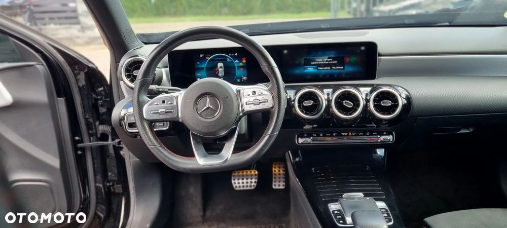 Mercedes-Benz Klasa A 200 d 8G-DCT AMG Line - 17