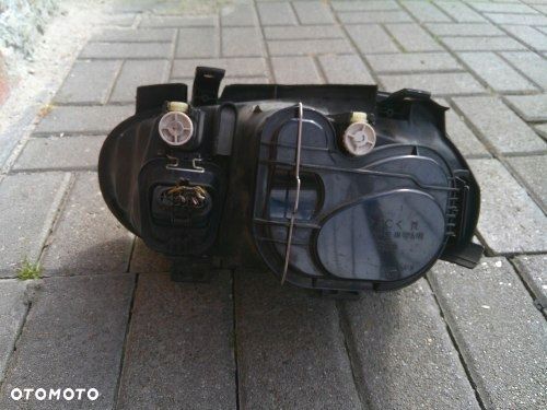 VW GOLF IV 4 PRAWA PRZEDNIA LAMPA VALEO ORYGINAŁ - 6