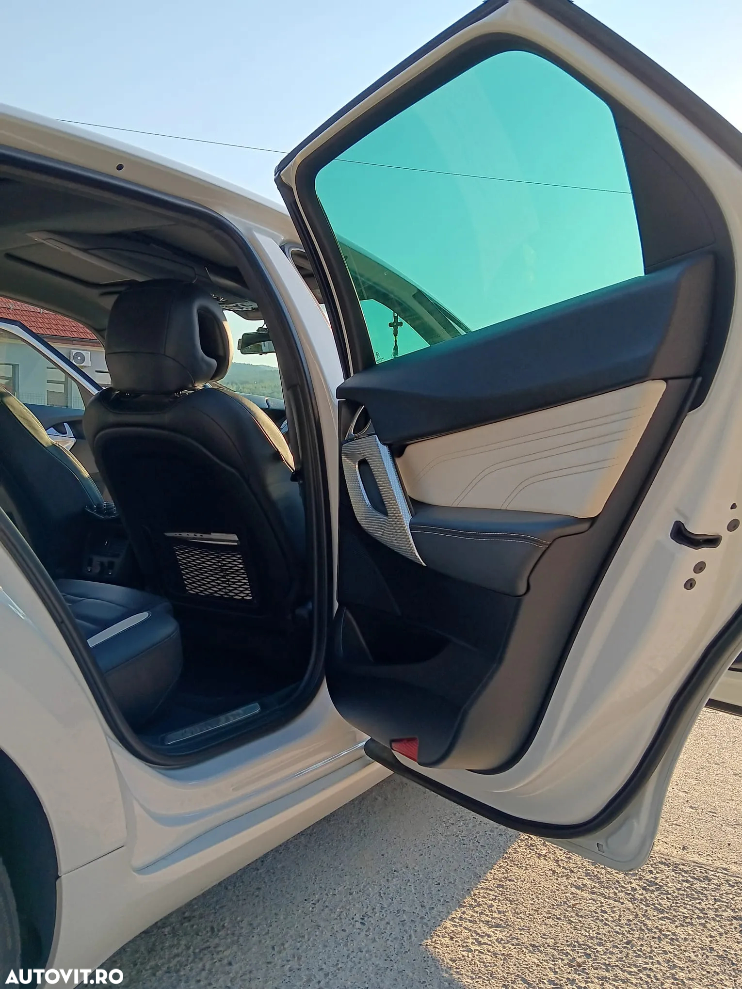 Citroën DS5 Hybrid4 EGS6 SoChic - 20