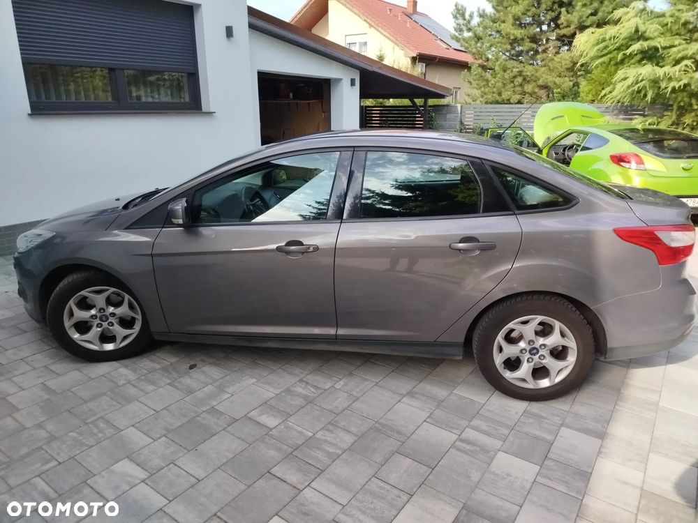 Ford Focus - 11
