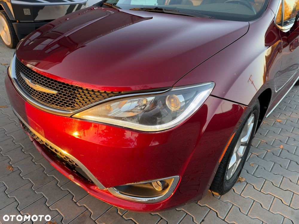Chrysler Pacifica - 9