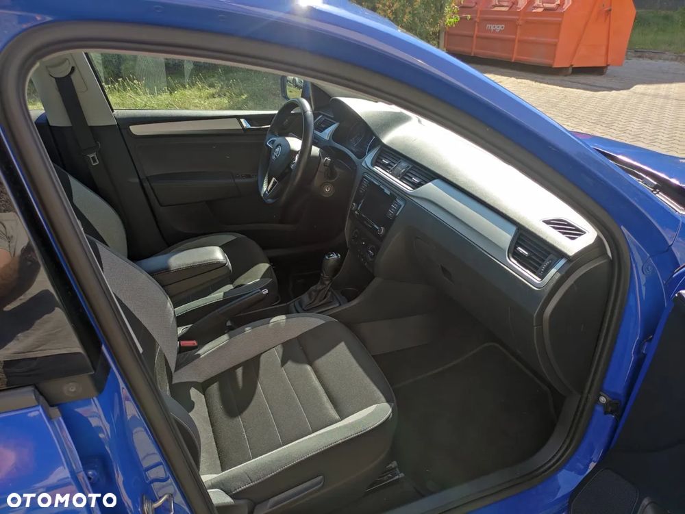 Skoda RAPID 1.0 TSI Ambition DSG - 11