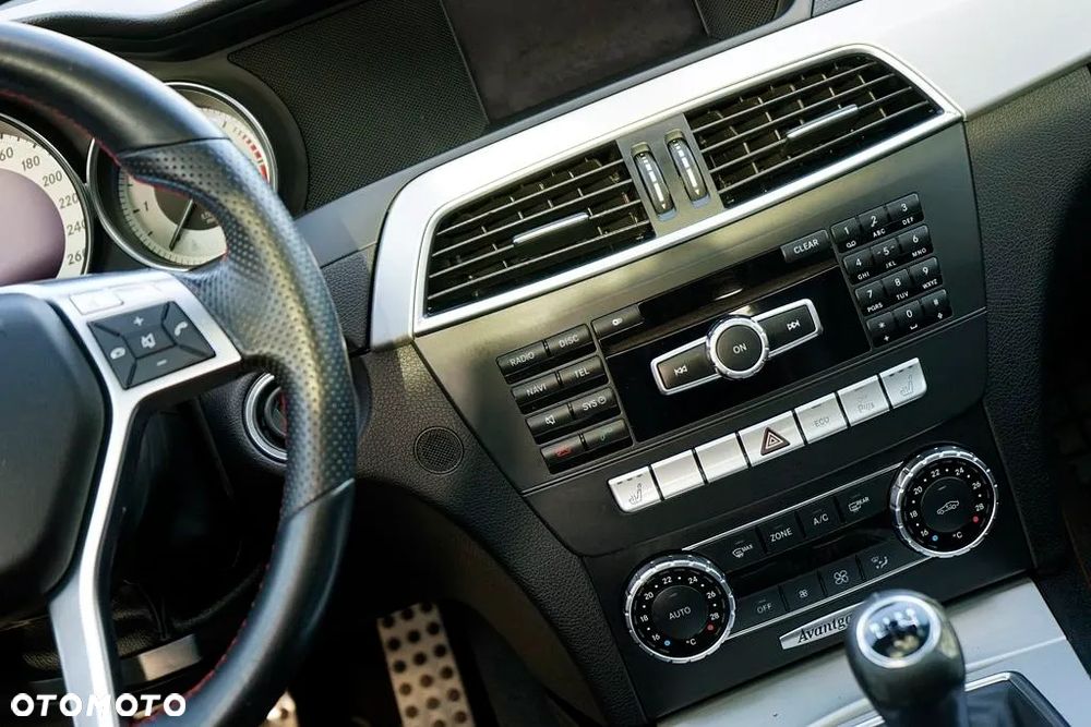 Mercedes-Benz Klasa C 200 CDI BlueEff Avantgarde - 30