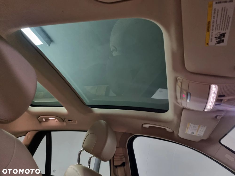 Mercedes-Benz GLC - 3