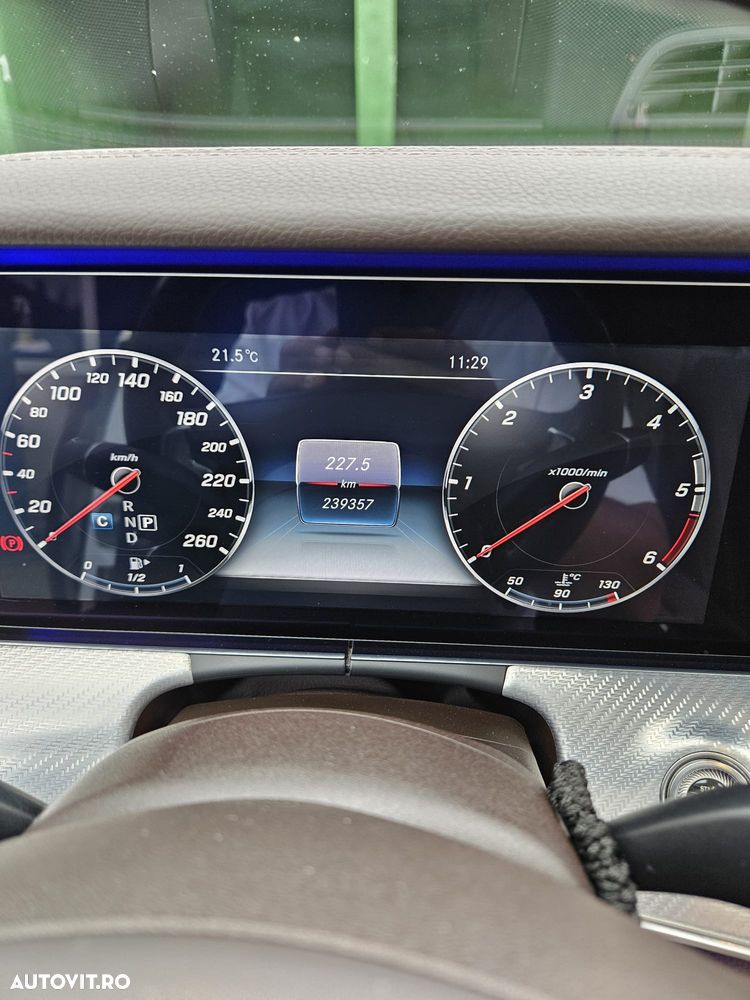 Mercedes-Benz E - 3