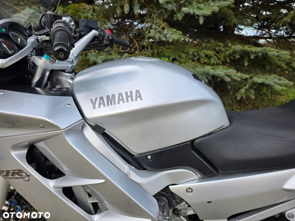 Yamaha FJR - 32
