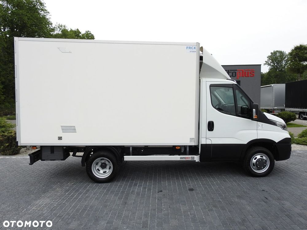 Iveco DAILY 35C15 KONTENER CHŁODNIA -12*C ZASILANIE 230V TEMPOMAT KLIMATYZACJA BLIŹNIACZE KOŁA  150KM - 8