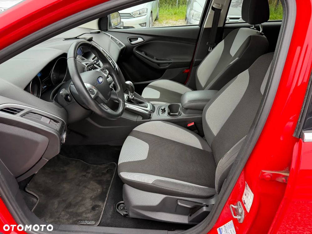 Ford Focus 1.6 EcoBoost Trend Sport - 29