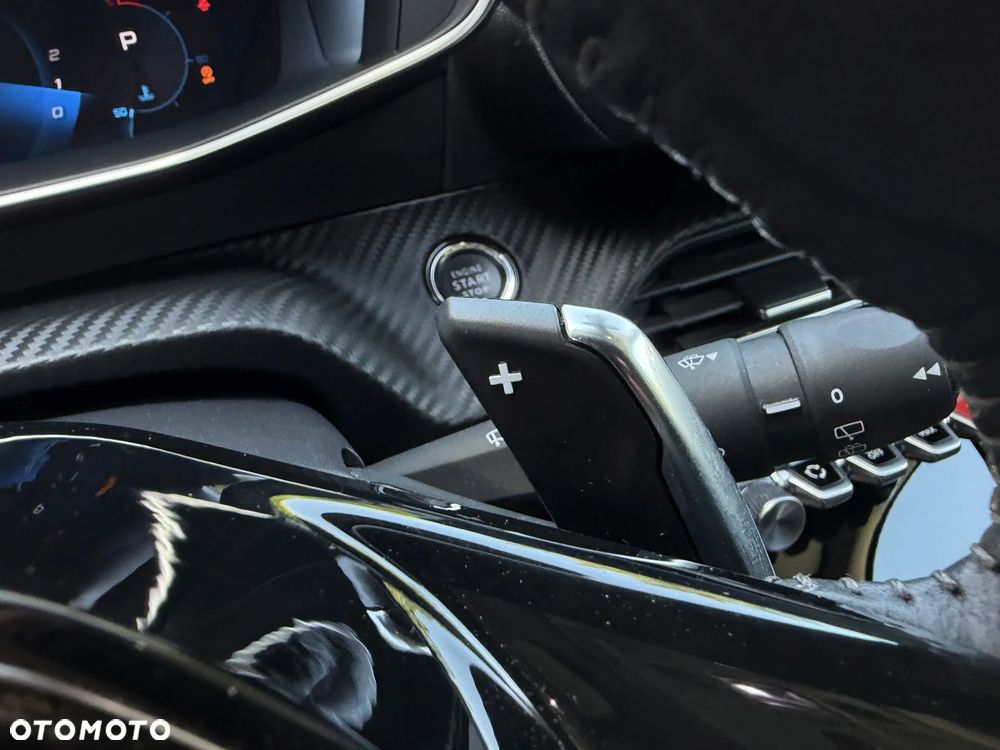 Peugeot 2008 1.5 BlueHDi Allure Pack S&S EAT8 - 26