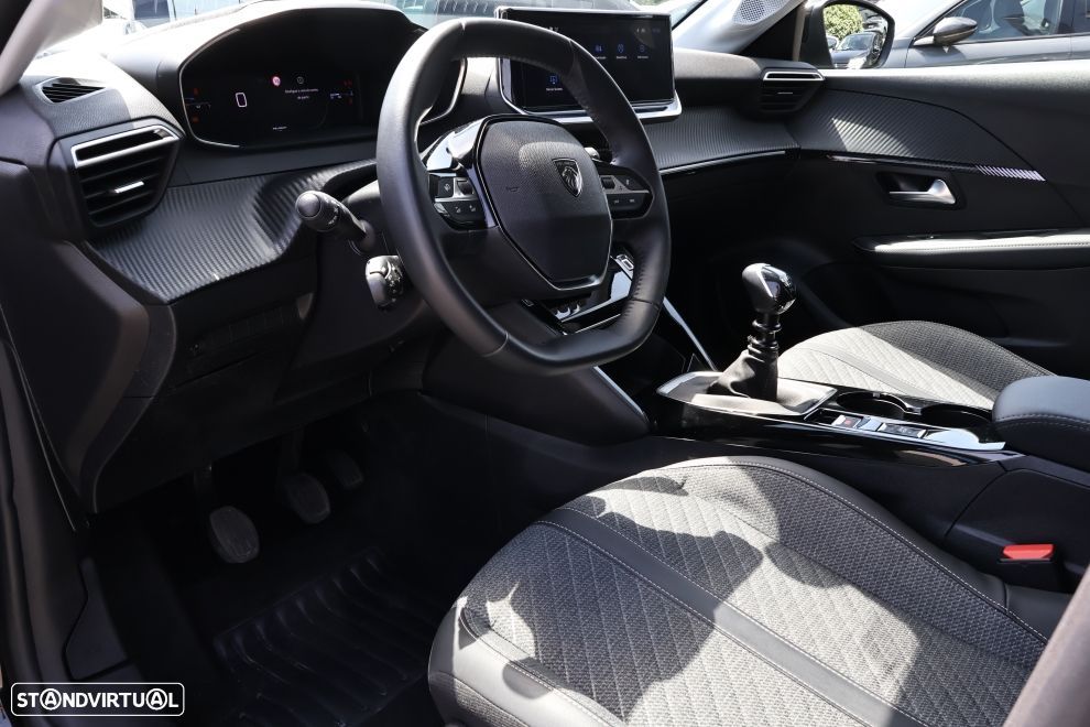 Peugeot 208 1.2 PureTech Allure - 13