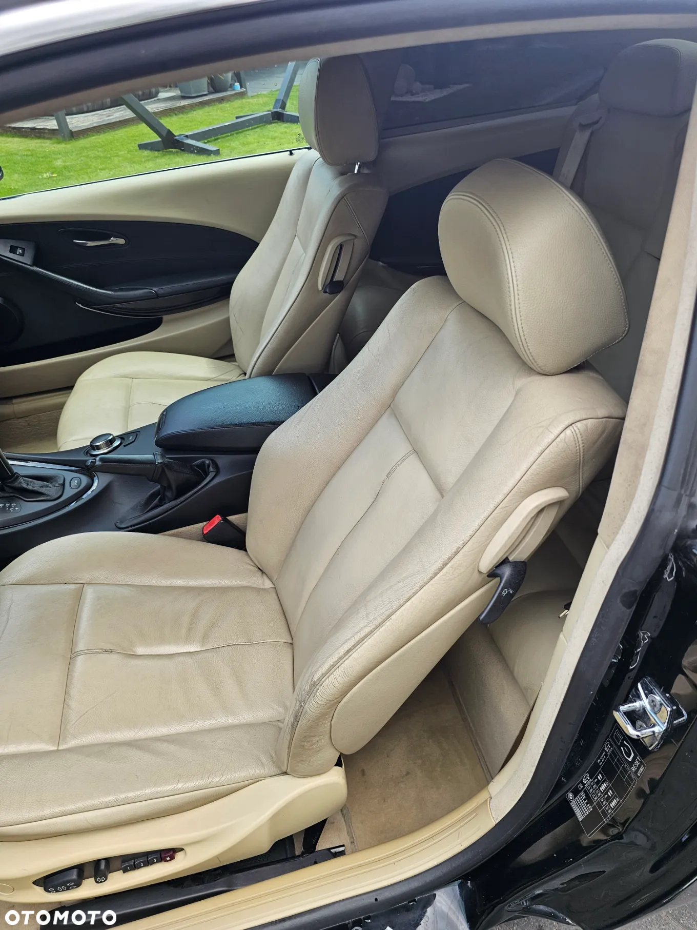 BMW Seria 6 630 i - 12