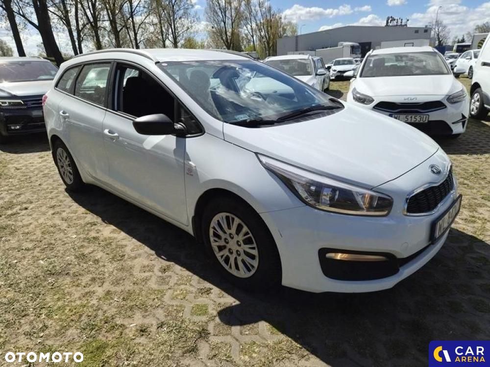 Kia Ceed - 4