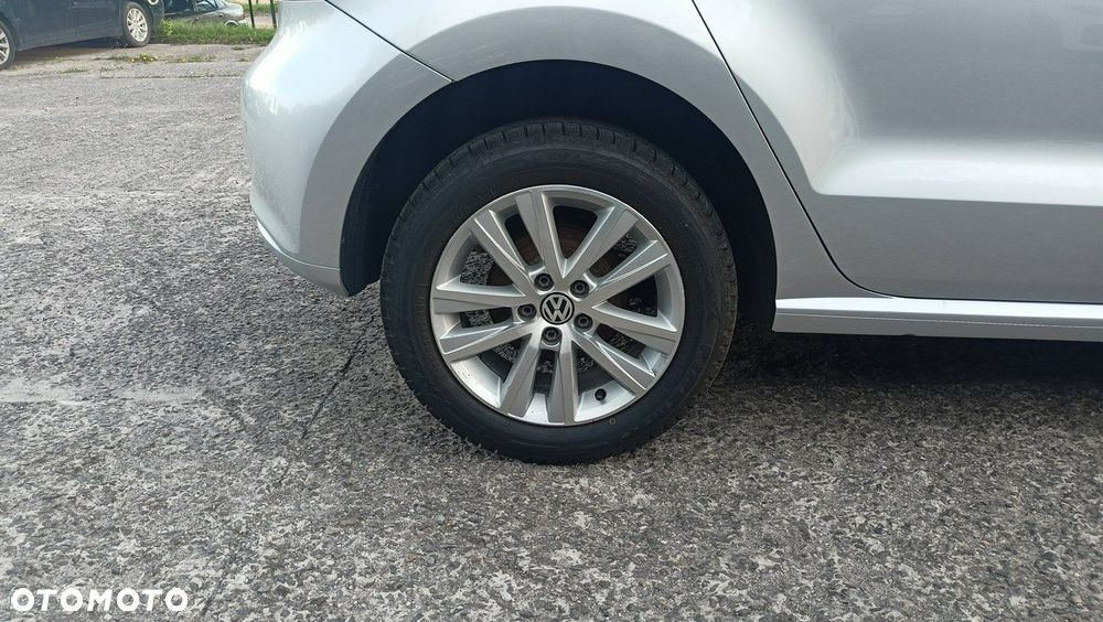 Volkswagen Polo 1.4 16V Trendline - 15