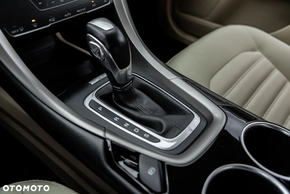 Ford Mondeo - 34
