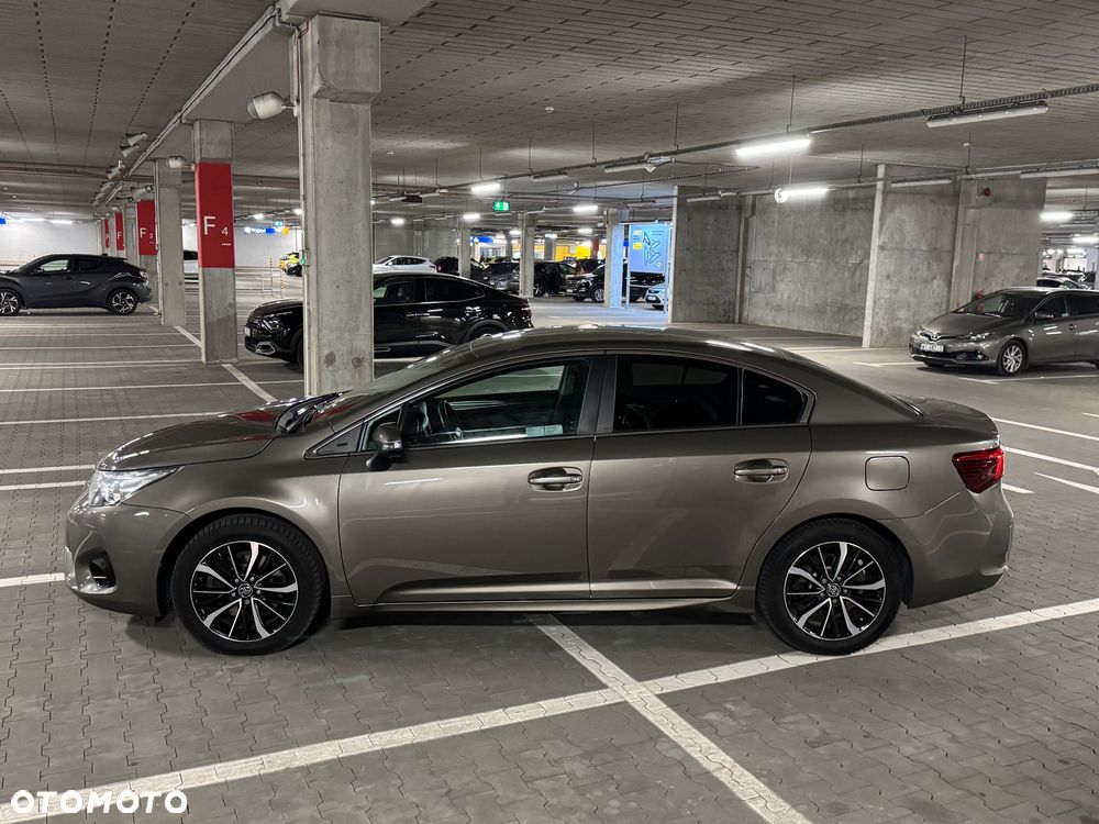 Toyota Avensis 2.0 D-4D Prestige - 15