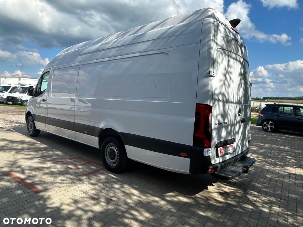 Mercedes-Benz Sprinter - 7