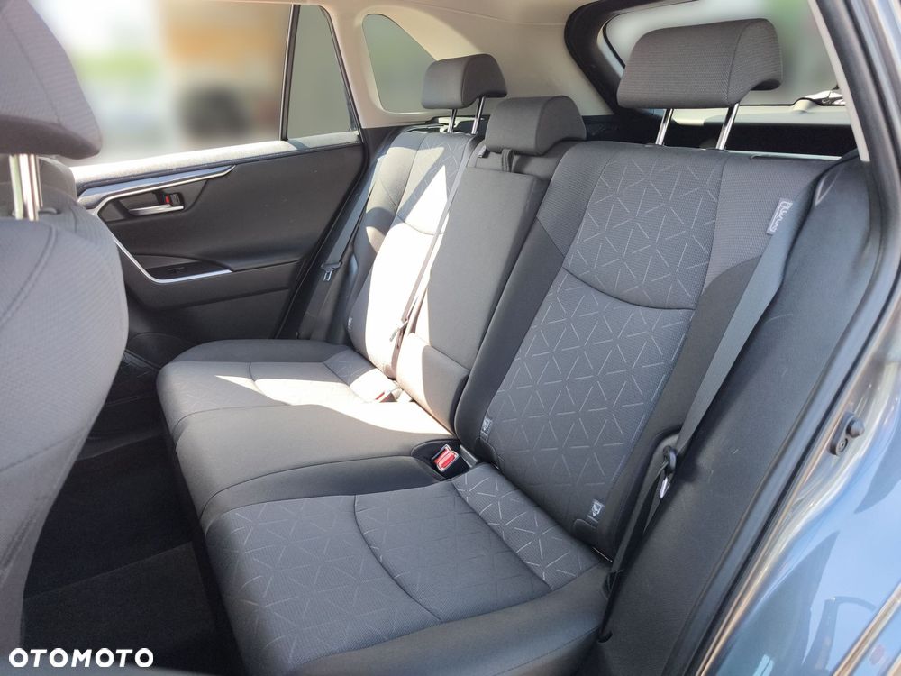 Toyota RAV4 - 13