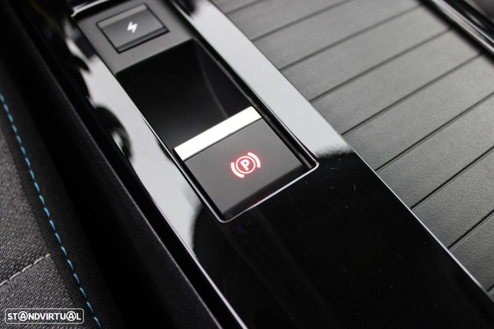 Citroën e-C4 50 kWh E-Series Collection - 23