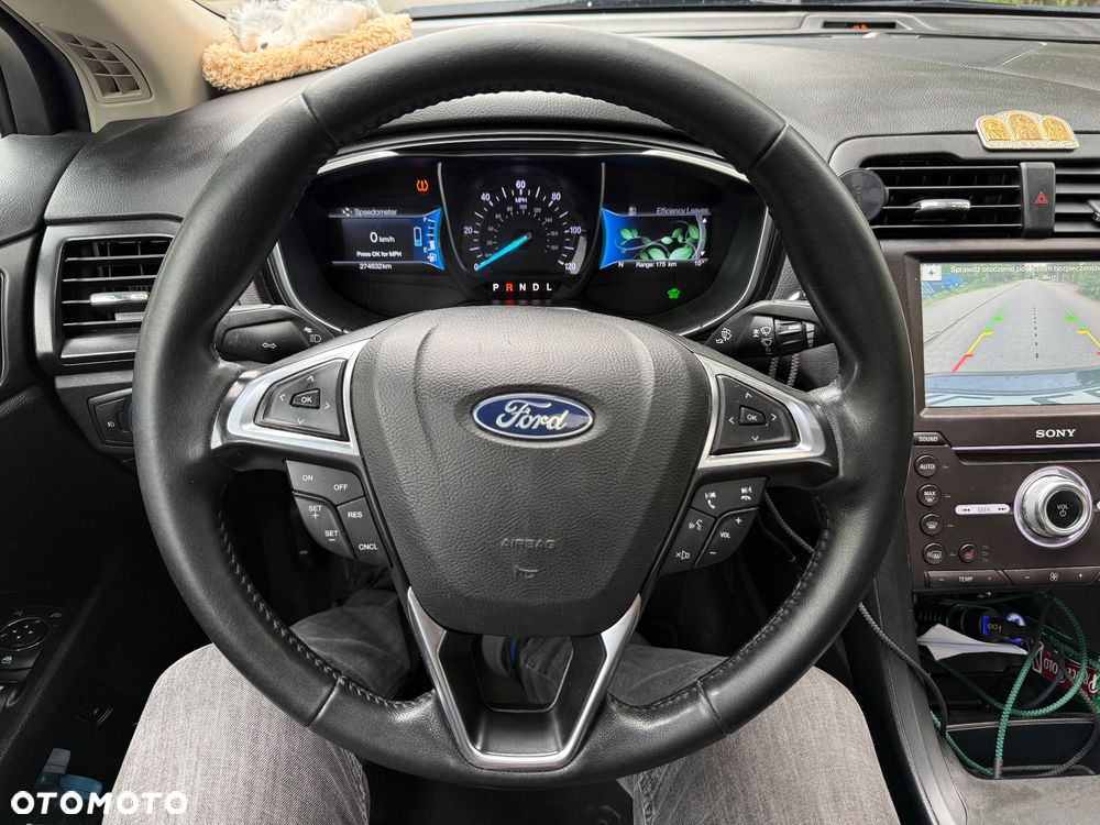 Ford Fusion - 9