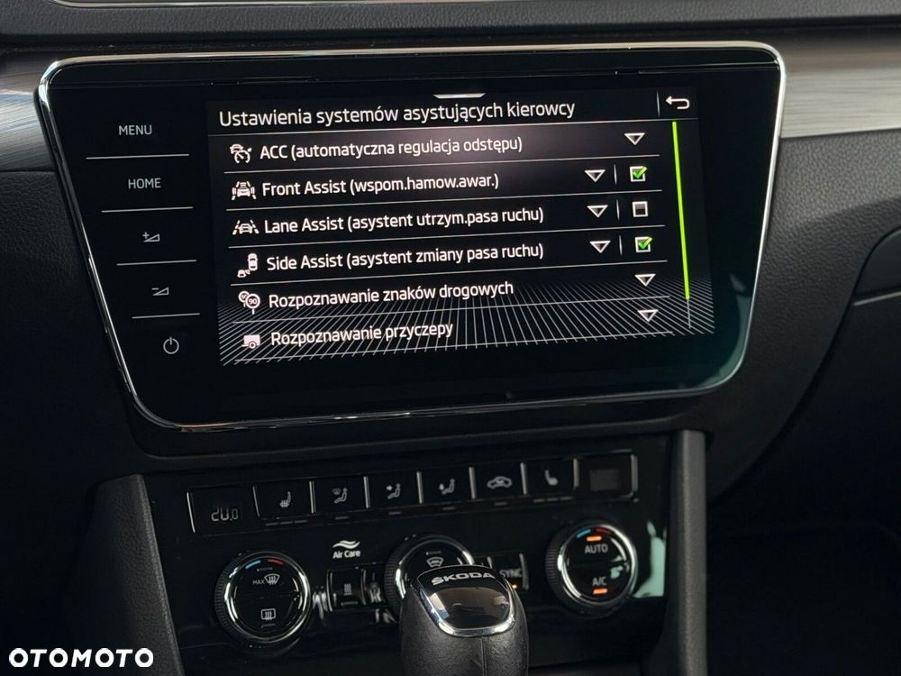 Skoda Superb 2.0 TDI SCR Style DSG - 35