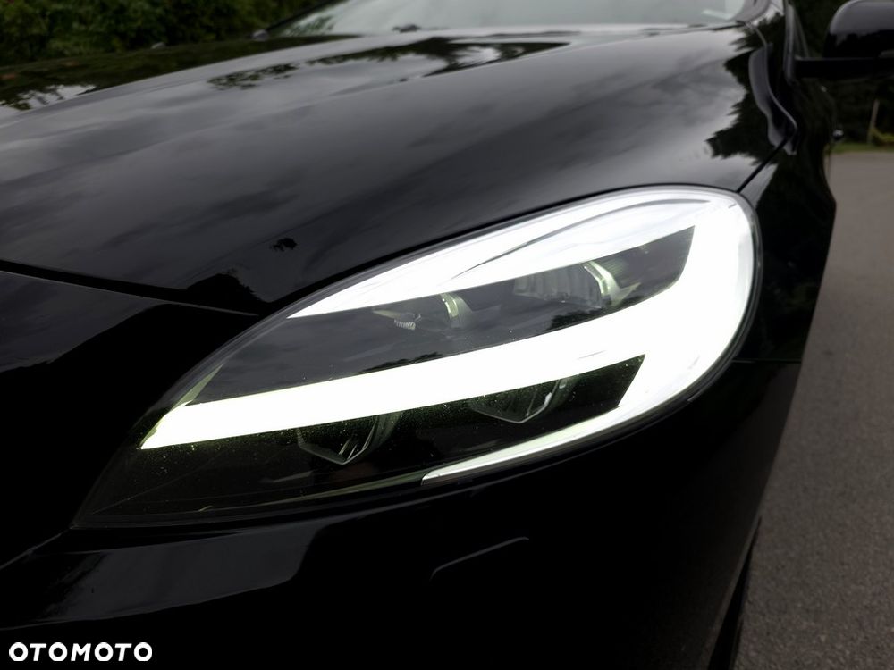 Volvo V40 D3 Drive-E Momentum - 29