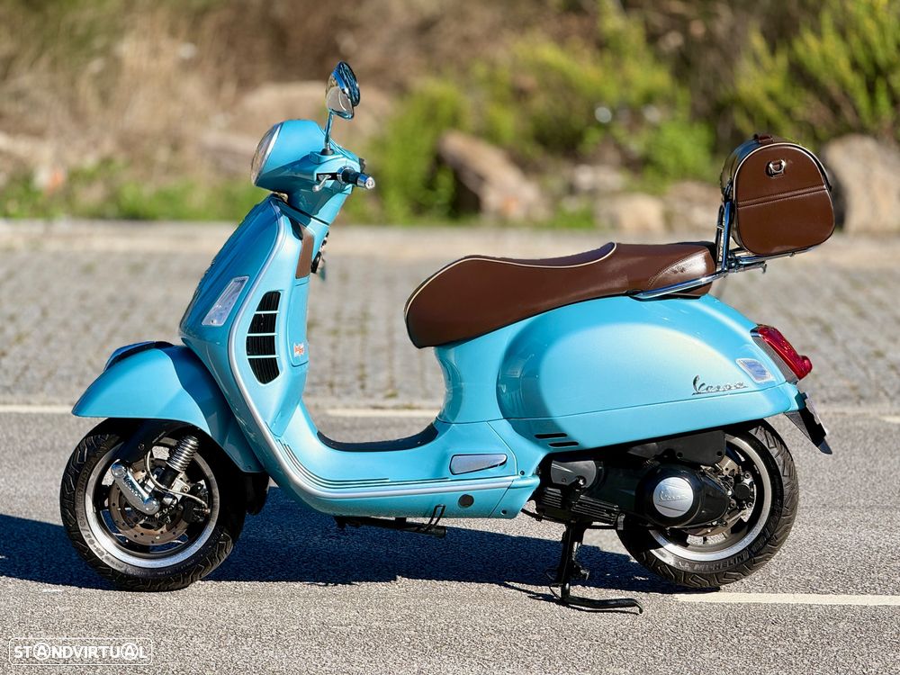 Vespa GTS Super Blue Azzurro 70 anni - 6
