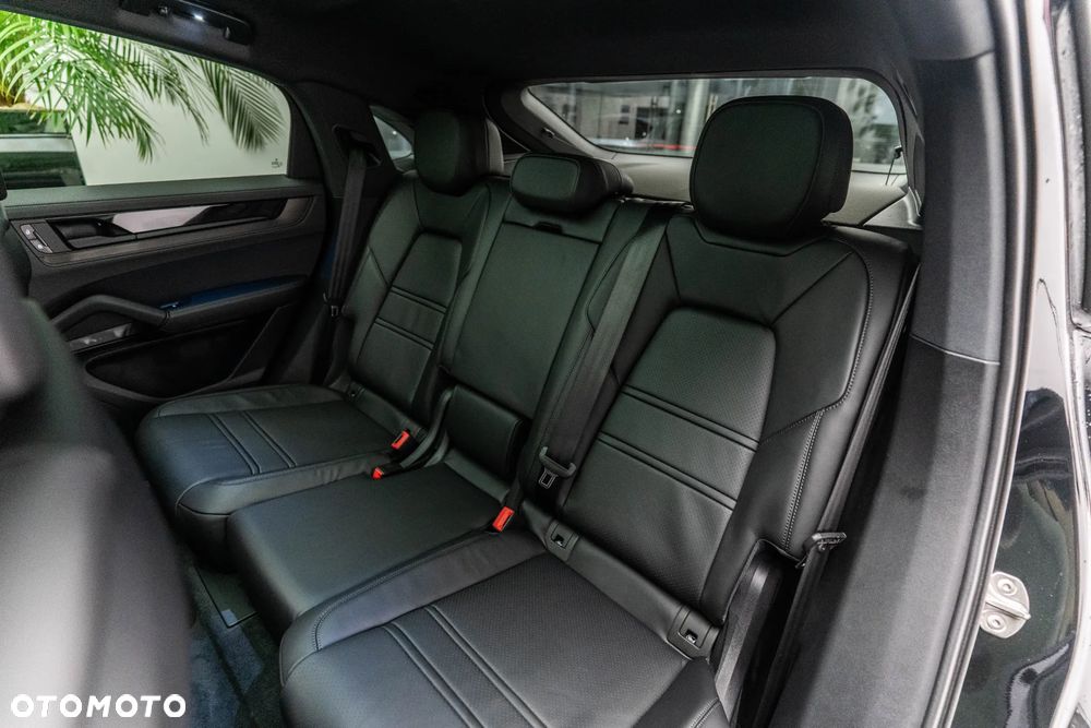 Porsche Cayenne E-Hybrid PHEV - 13