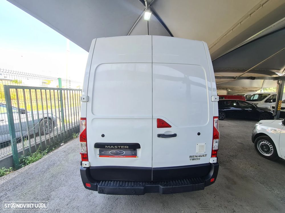 Renault Master L2H2 2.3 dCi 125cv – 7 Lugares – c/ IVA Dedutível - 7