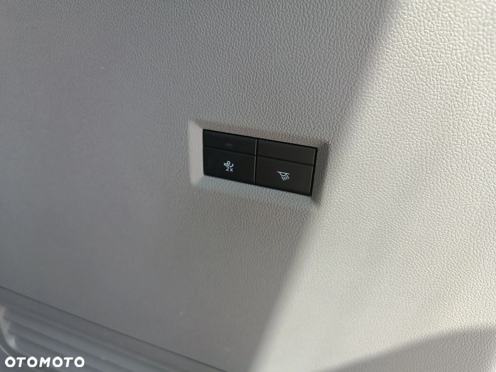 Ford Tourneo Custom 2.0 EcoBlue L2 Titanium SelectShift - 31