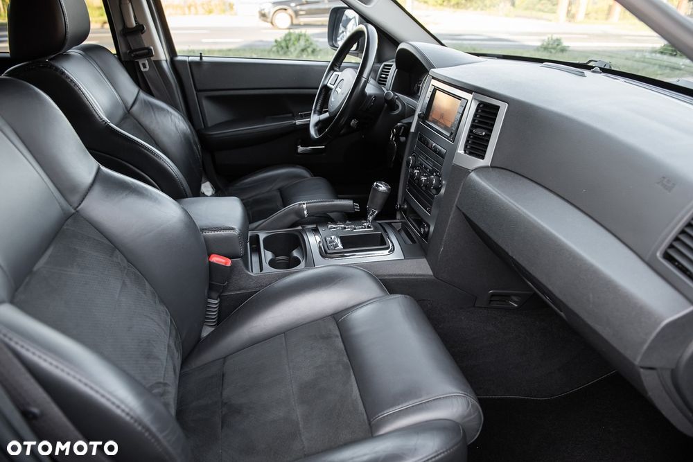 Jeep Grand Cherokee 4.7 4x4 Limited - 29