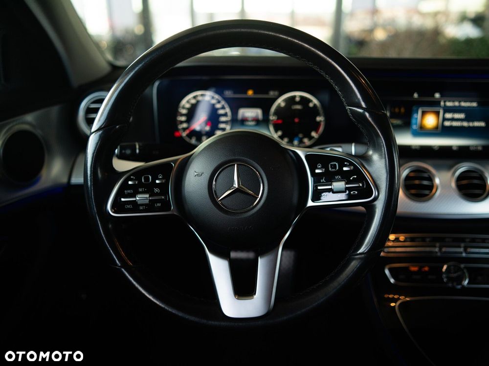 Mercedes-Benz Klasa E 200 d Business Edition 9G-TRONIC - 12