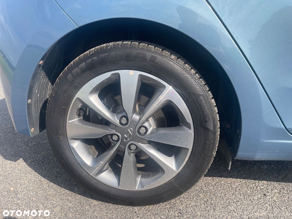 Hyundai i20 1.1 CRDi YES Silver - 7