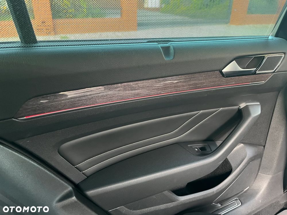 Volkswagen Passat 2.0 TSI Elegance DSG - 34