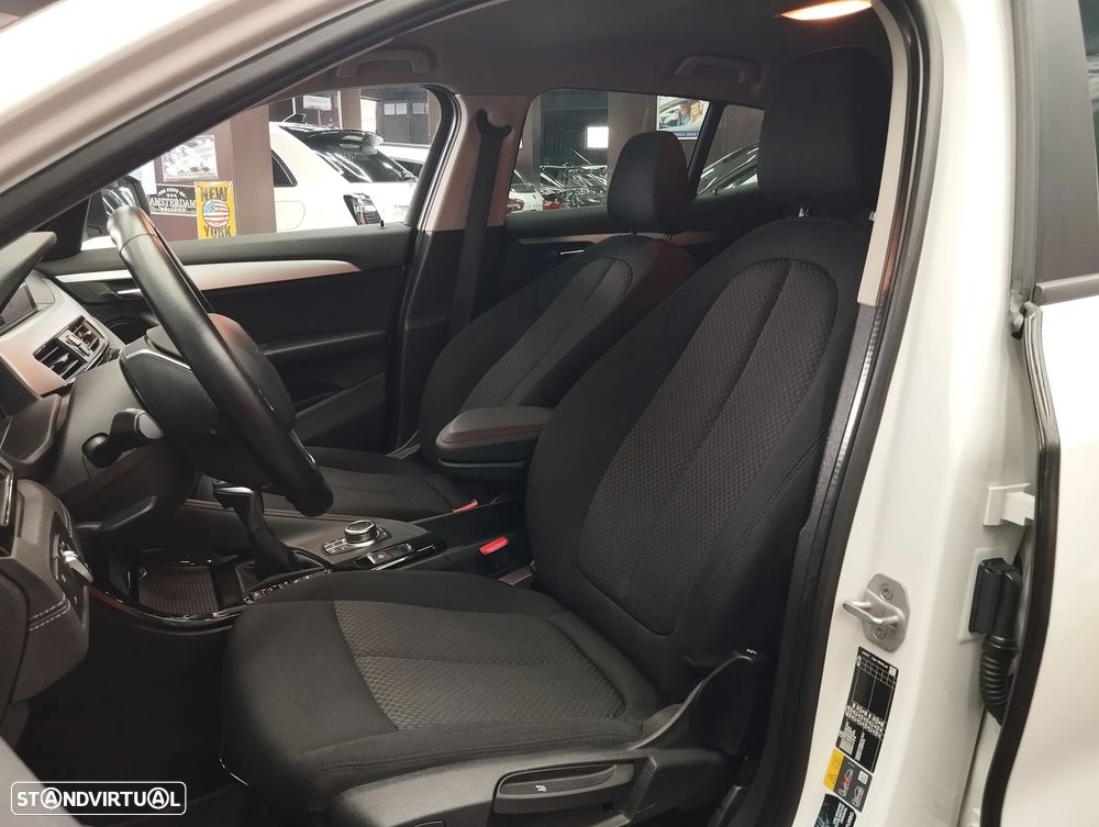 BMW X2 25 e xDrive - 21